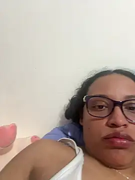 Snapshot of angela_angels_ chatting on February 9, 2025, 8:24 pm angela angels online show from February 9, 2025, 8:24 pm