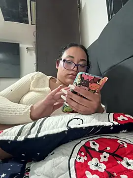 Snapshot of angela_angels_ chatting on March 6, 2025, 7:47 am angela angels online show from March 6, 2025, 7:47 am