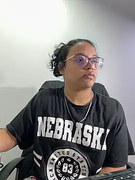 Snapshot of angela_angels_ chatting on September 11, 2025, 2:44 am angela angels online show from September 11, 2025, 2:44 am