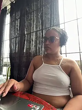 Snapshot of angela_angels_ chatting on June 4, 2026, 3:06 pm angela angels online show from June 4, 2026, 3:06 pm