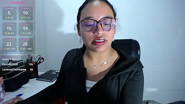 Snapshot of angela_angels_ chatting on March 15, 2025, 4:46 am angela angels online show from March 15, 2025, 4:46 am