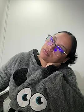 Snapshot of angela_angels_ chatting on March 9, 2025, 2:07 am angela angels online show from March 9, 2025, 2:07 am