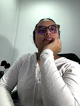 Snapshot of angela_angels_ chatting on September 25, 2025, 1:55 am angela angels online show from September 25, 2025, 1:55 am