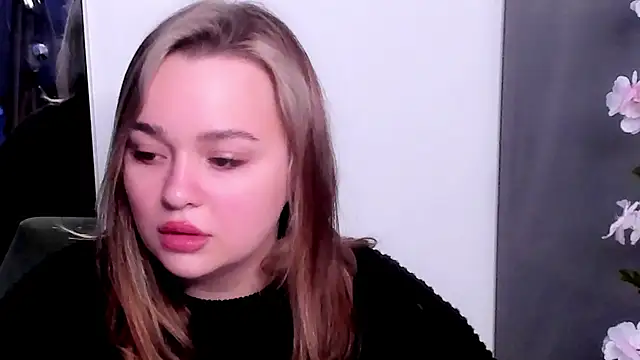 Snapshot of AlliceBrown_ chatting on January 2, 2025, 4:56 pm AlliceBrown online show from January 2, 2025, 4:56 pm