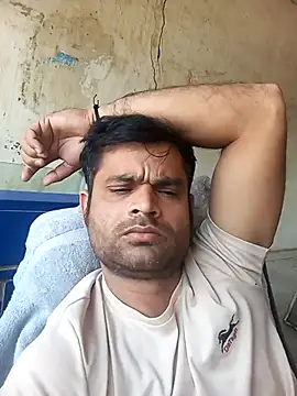 Snapshot of Priynkarani chatting on December 1, 2025, 6:03 am Priynkarani online show from December 1, 2025, 6:03 am