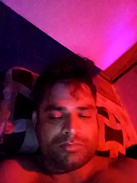 Snapshot of Priynkarani chatting on November 19, 2025, 7:03 pm Priynkarani online show from November 19, 2025, 7:03 pm