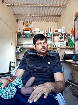 Snapshot of Priynkarani chatting on November 22, 2025, 5:06 am Priynkarani online show from November 22, 2025, 5:06 am