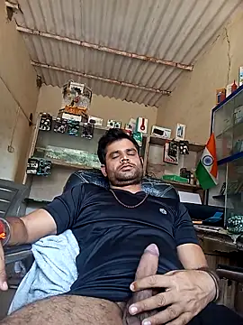 Snapshot of Priynkarani chatting on December 3, 2025, 7:19 am Priynkarani online show from December 3, 2025, 7:19 am