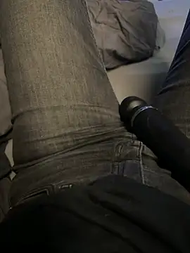 Ana-05 online show from February 4, 2026, 7:31 pm