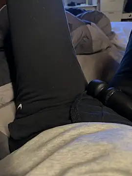 Ana-05 online show from February 19, 2026, 7:33 pm