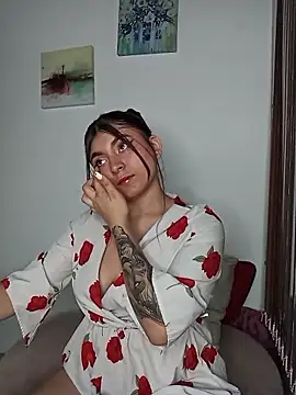 carolayrosse online show from December 3, 2025, 5:41 am