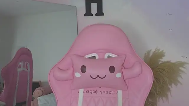 carolayrosse online show from March 10, 2025, 5:11 am