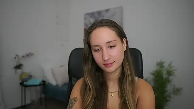 Snapshot of magic___smile chatting on January 31, 2025, 2:28 pm magic smile online show from January 31, 2025, 2:28 pm