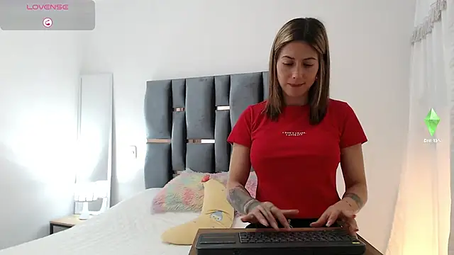 Susana Rios11 online show from December 22, 2025, 1:44 pm