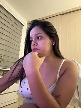 Snapshot of kenndall_21 chatting on February 10, 2026, 2:54 am kenndall 21 online show from February 10, 2026, 2:54 am