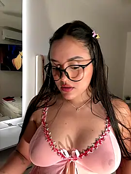 kenndall 21 online show from October 17, 2025, 1:31 am