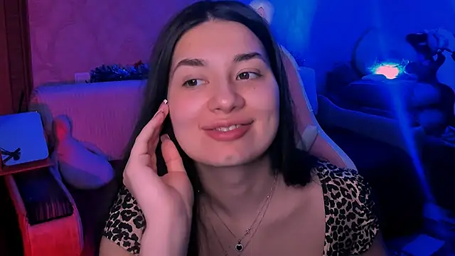 Snapshot of Swee_Alicee chatting on January 14, 2026, 8:34 pm Swee Alicee online show from January 14, 2026, 8:34 pm