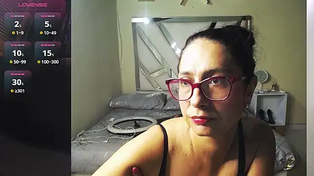 Snapshot of marilynetthan chatting on May 29, 2026, 2:01 pm marilynetthan online show from May 29, 2026, 2:01 pm