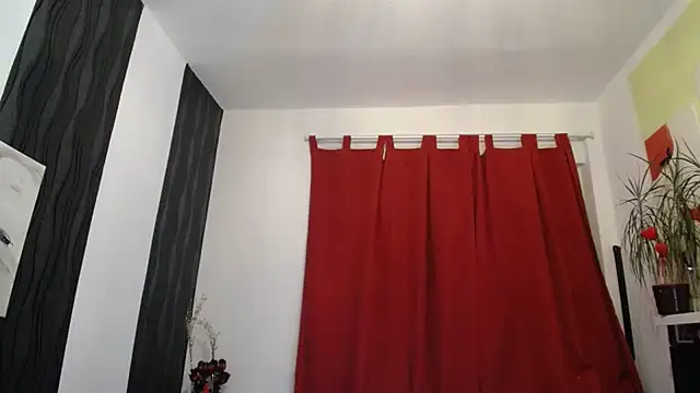 Snapshot of Missnikita6 chatting on December 14, 2024, 7:14 pm Missnikita6 online show from December 14, 2024, 7:14 pm