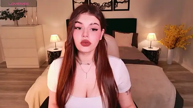 Snapshot of AdeliaKiss chatting on February 24, 2026, 5:30 am AdeliaKiss online show from February 24, 2026, 5:30 am