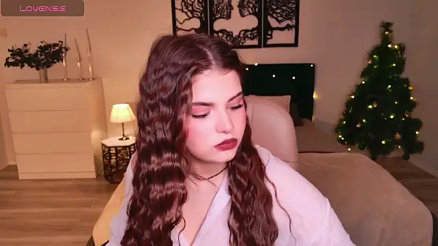 Snapshot of AdeliaKiss chatting on January 15, 2026, 5:44 am AdeliaKiss online show from January 15, 2026, 5:44 am