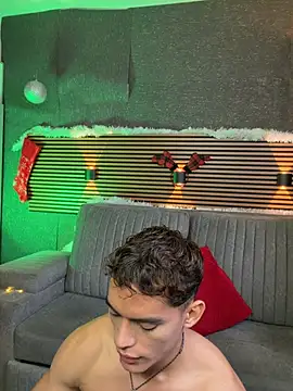 Snapshot of _EUFRATES_ chatting on January 13, 2026, 11:19 pm EUFRATES online show from January 13, 2026, 11:19 pm