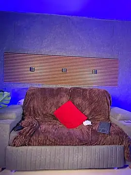 Snapshot of _EUFRATES_ chatting on April 8, 2026, 11:44 am EUFRATES online show from April 8, 2026, 11:44 am