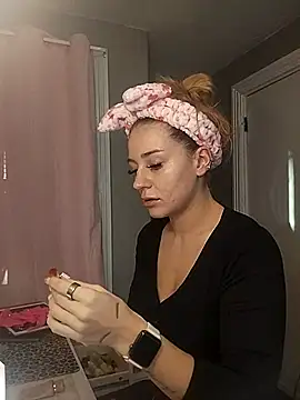 lexybabyxo online show from January 9, 2026, 1:18 pm