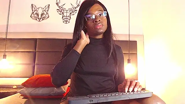 candy lovee69 online show from March 16, 2026, 5:59 pm