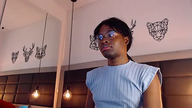 candy lovee69 online show from March 2, 2025, 7:52 pm