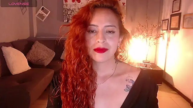Snapshot of sahra_taylor_ chatting on February 28, 2025, 9:01 pm sahra taylor online show from February 28, 2025, 9:01 pm