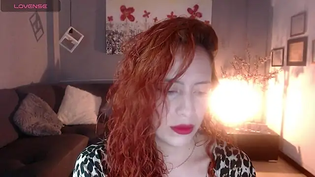 Snapshot of sahra_taylor_ chatting on March 13, 2025, 2:33 pm sahra taylor online show from March 13, 2025, 2:33 pm