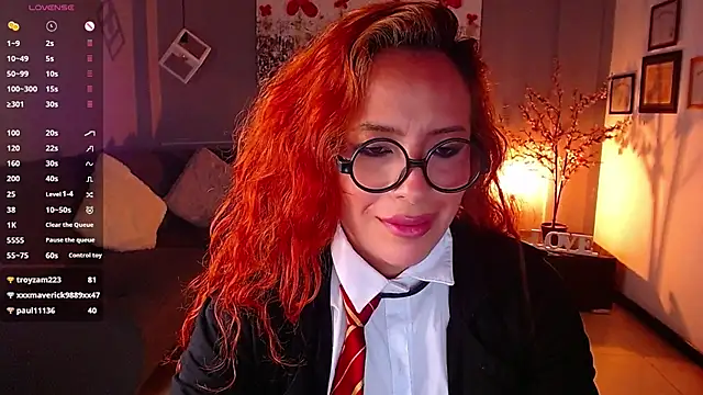 Snapshot of sahra_taylor_ chatting on March 15, 2025, 6:54 pm sahra taylor online show from March 15, 2025, 6:54 pm