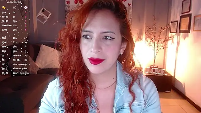 Snapshot of sahra_taylor_ chatting on March 12, 2025, 2:01 pm sahra taylor online show from March 12, 2025, 2:01 pm