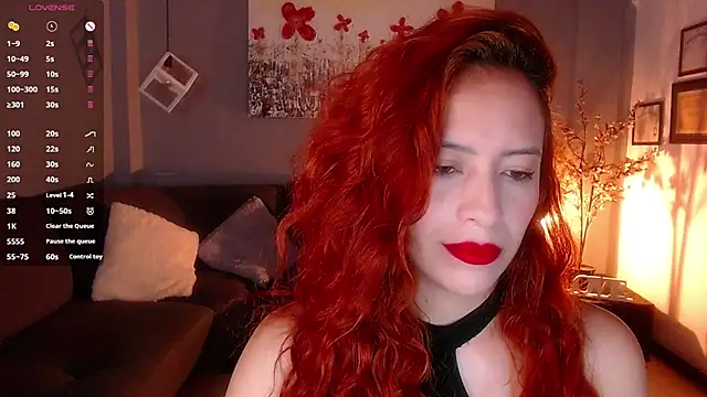 Snapshot of sahra_taylor_ chatting on March 19, 2025, 2:13 pm sahra taylor online show from March 19, 2025, 2:13 pm