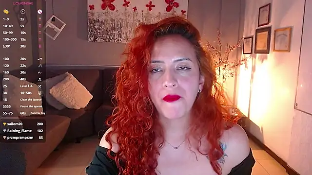 Snapshot of sahra_taylor_ chatting on March 5, 2025, 8:32 pm sahra taylor online show from March 5, 2025, 8:32 pm