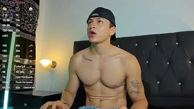 Snapshot of Angel_Cuervo chatting on February 27, 2025, 12:45 pm Angel Cuervo online show from February 27, 2025, 12:45 pm