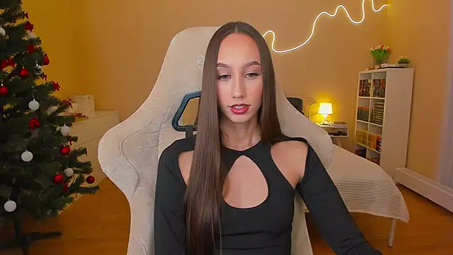 Snapshot of your_emily_ chatting on January 10, 2025, 6:38 pm your emily online show from January 10, 2025, 6:38 pm