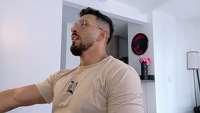 tony muscle online show from February 9, 2026, 8:07 pm