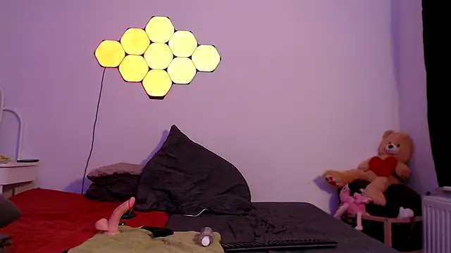 jonny-bisexual online show from March 29, 2026, 5:47 pm