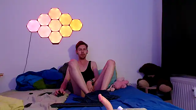 jonny-bisexual online show from December 16, 2025, 7:07 pm