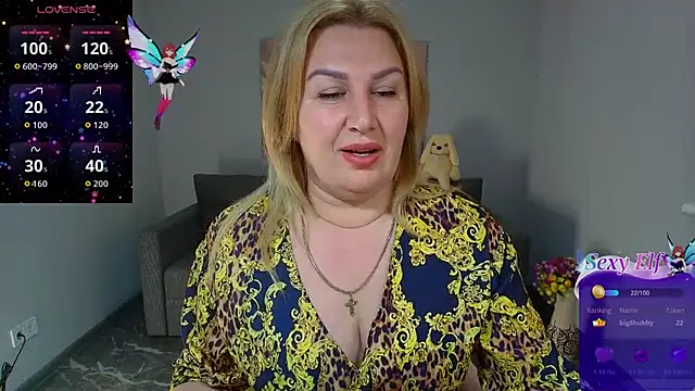 Lili Crossi online show from May 15, 2026, 5:49 am