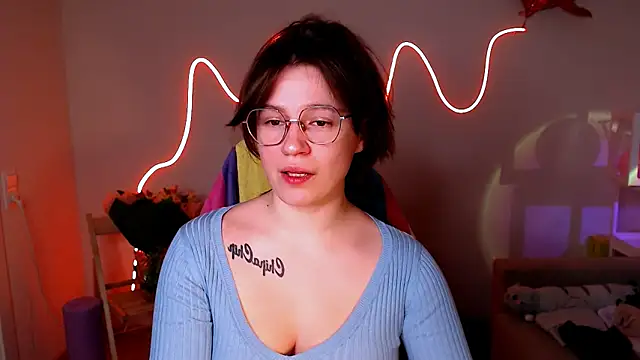 M Sensual online show from April 30, 2026, 1:56 am