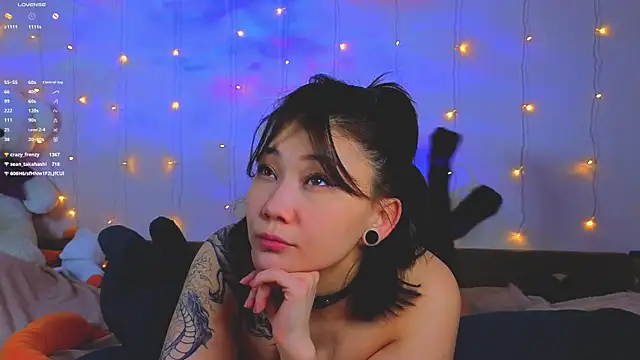Snapshot of Renochka chatting on February 16, 2025, 7:27 pm Renochka online show from February 16, 2025, 7:27 pm