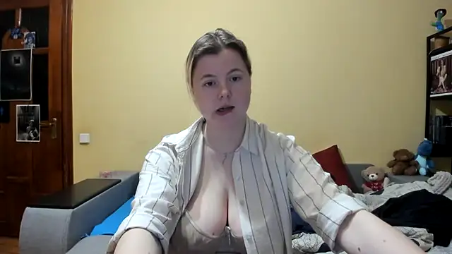 LillyDepp online show from February 21, 2026, 4:31 pm