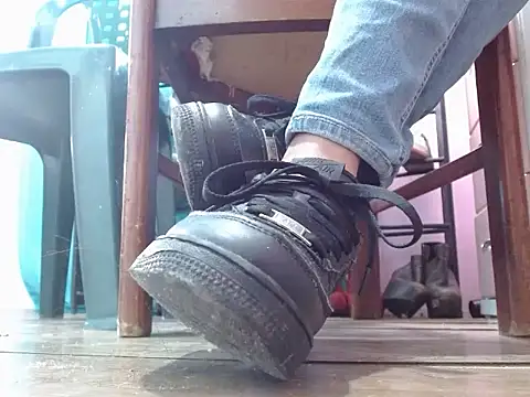 Snapshot of sammy_goddess chatting on February 9, 2026, 2:04 pm sammy goddess online show from February 9, 2026, 2:04 pm