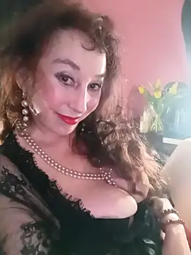 Snapshot of GypsyEsmeralda chatting on March 11, 2025, 7:36 pm GypsyEsmeralda online show from March 11, 2025, 7:36 pm