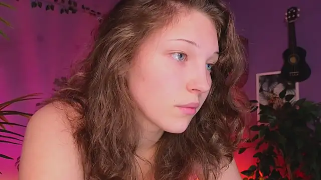 Snapshot of cherry_lea chatting on September 26, 2025, 5:42 pm cherry lea online show from September 26, 2025, 5:42 pm