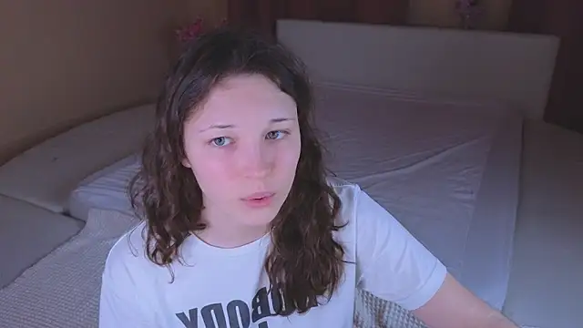 cherry lea online show from February 28, 2026, 7:02 pm