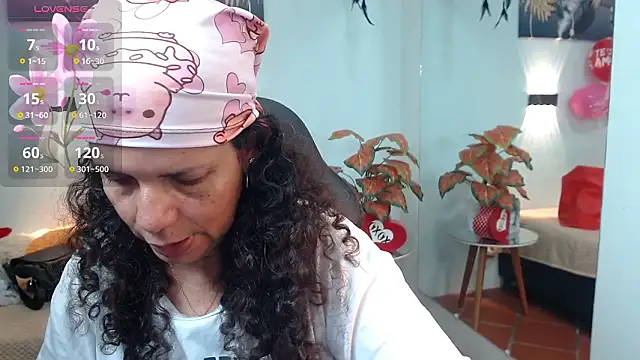 Snapshot of sila_bolum chatting on February 13, 2026, 12:54 am sila bolum online show from February 13, 2026, 12:54 am